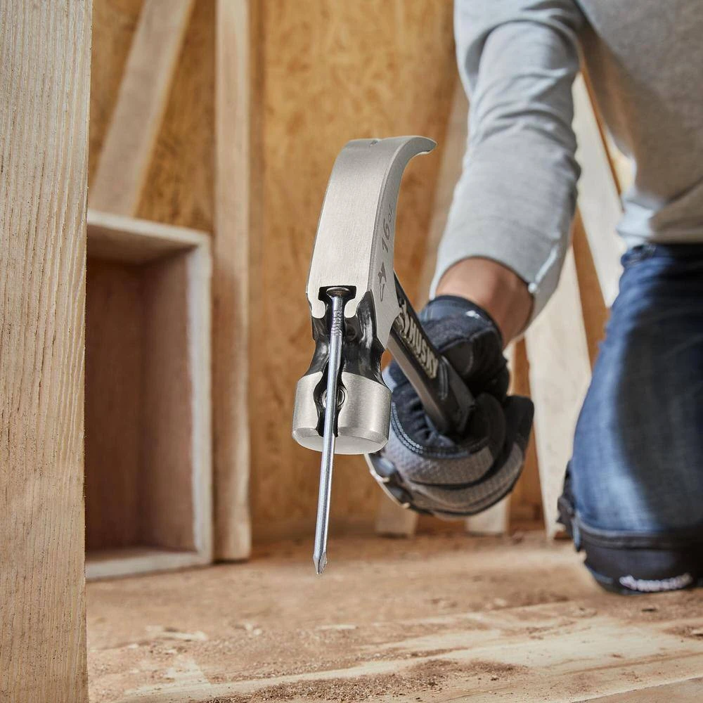 Husky 16 Oz. Steel Curved Claw Hammer 5 Husky 16 Oz. Steel Curved Claw Hammer - Image 3