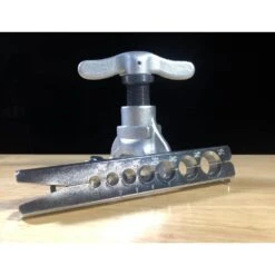 Husky Heavy‑Duty Pro Tubing Flaring Tool – 3/16 In. To 3/4 In. Capacity, 45° Single Flare For Copper, Brass And Aluminum -Husky Tools Shop husky flaring swaging tools 86 868 0111 44 1000