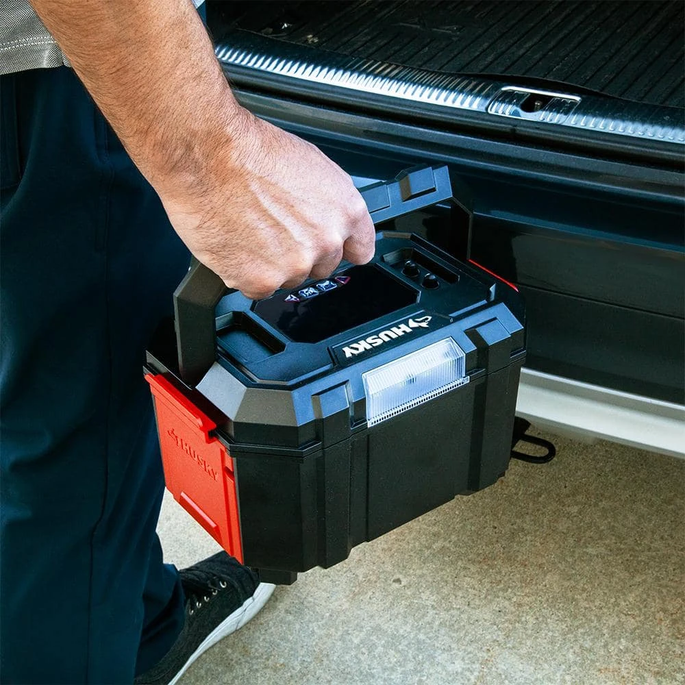 Husky 12-Volt/120-Volt Home & Auto Tire Inflator 6 Husky 12-Volt/120-Volt Home & Auto Tire Inflator - Image 4