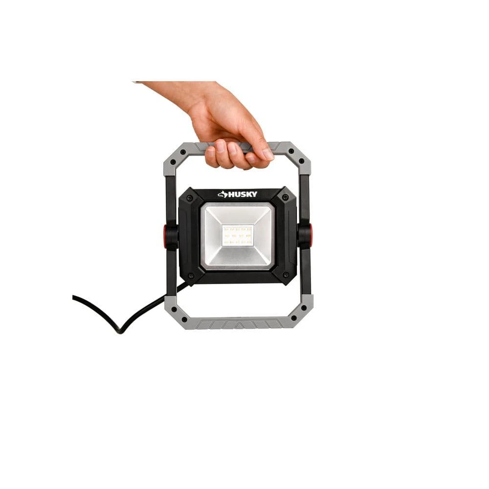 Husky 1000 Lumens LED Portable Work Light 8 Husky 1000 Lumens LED Portable Work Light - Image 6
