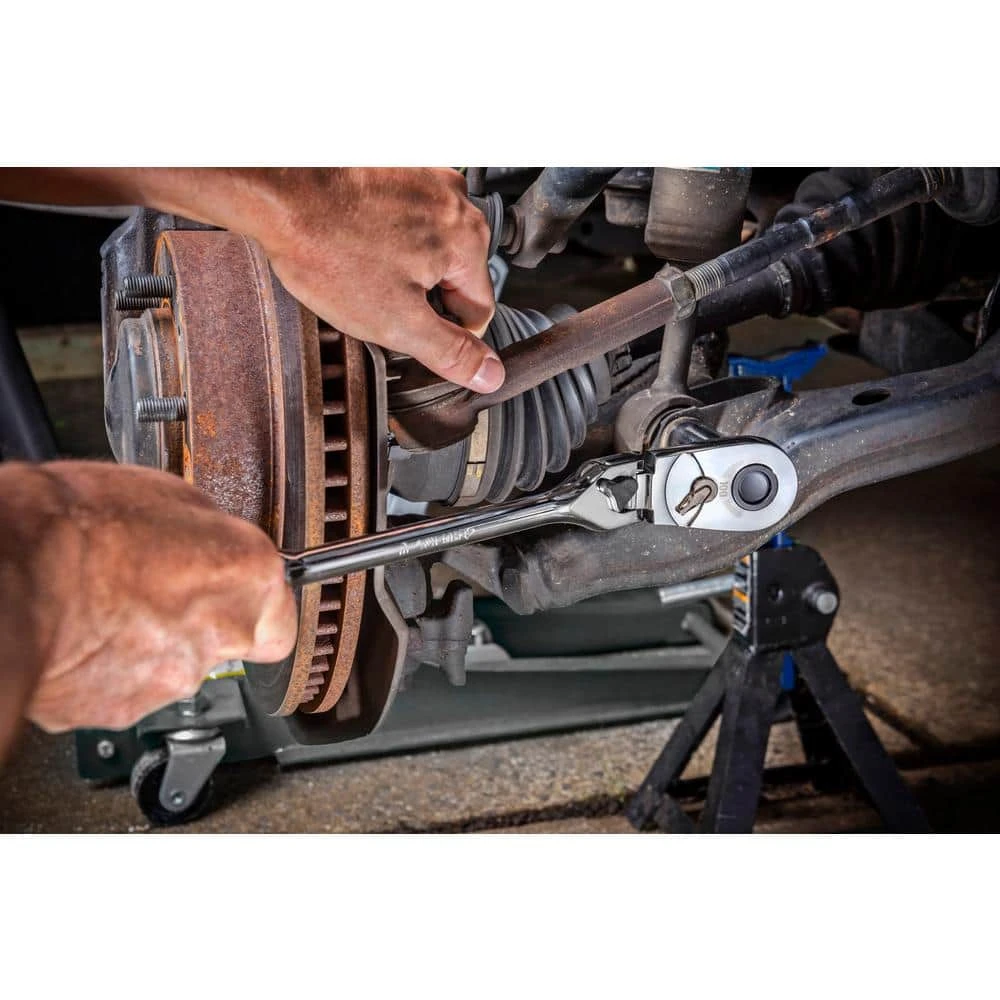 Husky 1/2 In. Drive 100-Position Chrome Locking Flex-Head Ratchet 9 Husky 1/2 In. Drive 100-Position Chrome Locking Flex-Head Ratchet - Image 7