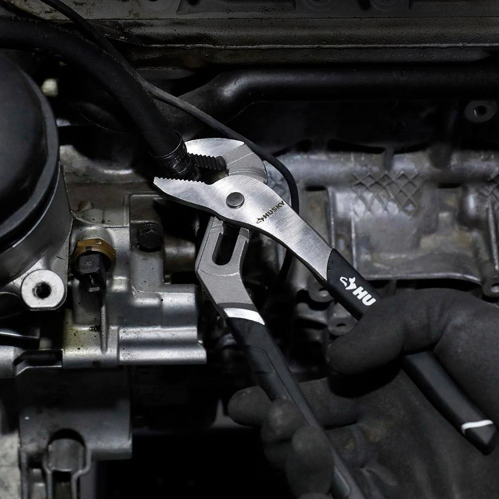 Husky 8 In. Quick Adjusting Groove Joint Pliers With Straight Jaw 9 Husky 8 In. Quick Adjusting Groove Joint Pliers With Straight Jaw - Image 7