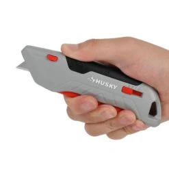 Husky Aluminum Squeeze Safety Utility Knife -Husky Tools Shop husky utility knives 00044 31 1000