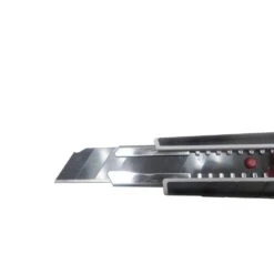 Husky 18 Mm Pro 7-Point Snap Blade Knife With 3 Black Blades -Husky Tools Shop husky utility knives rk7b hus 44 1000