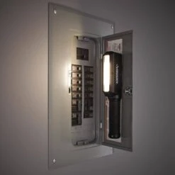 Husky 600-Lumen Battery Powered Handheld Light -Husky Tools Shop husky work lights k60227 1f 1000